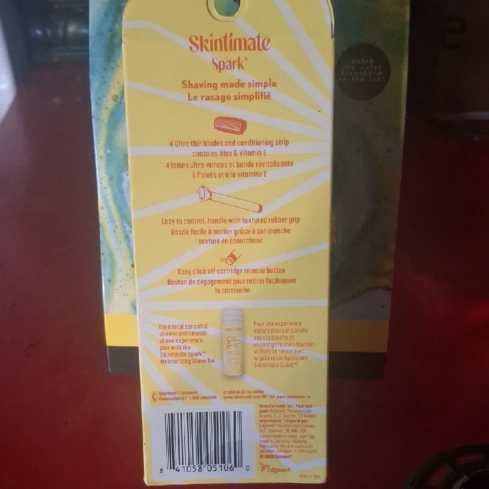 Skintimate Spark Razor - Picture 2 of 2